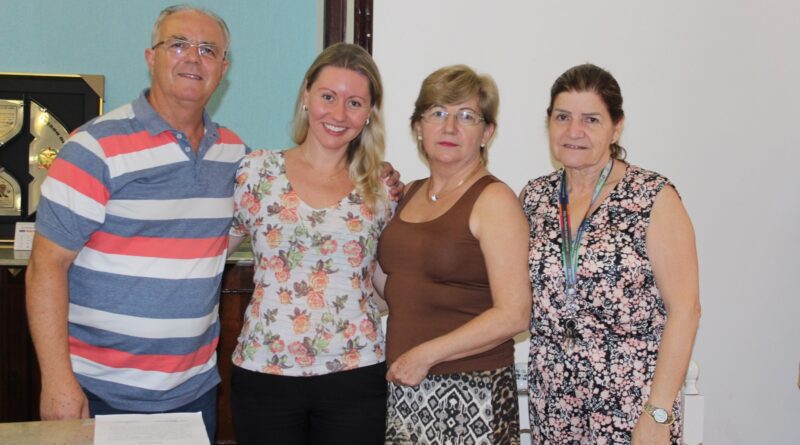 Prefeito, Fabíola, Márcia e Selma